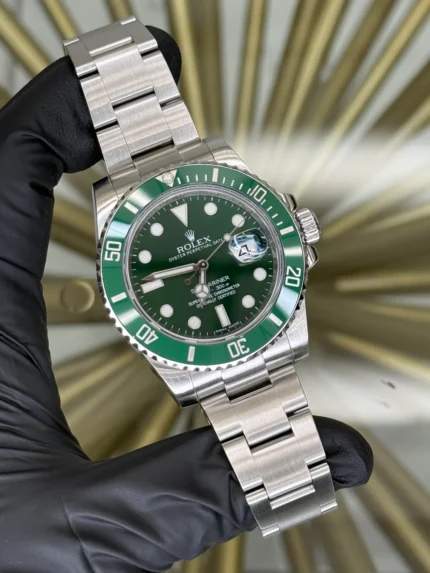 Rolex Submariner Hulk Green Dial on Oyster 116610LV 2013 Card